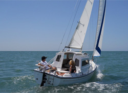 Com-Pac CP 23 Pilothouse Sailboat