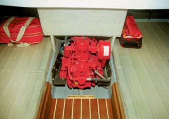 Com-Pac Horizon Cat Diesel Engine location - Photo of Com-Pac Horizon Cat Diesel sail boat