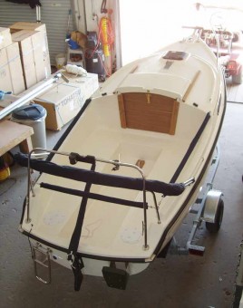 Overhead view - Photo of Com-Pac Legacy sail boat